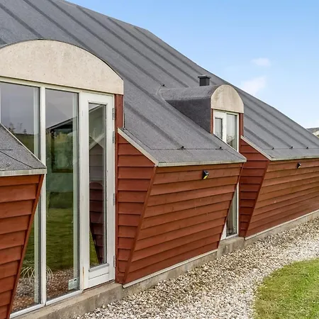 Tjark - 500m From The Sea By Interhome Лёккен