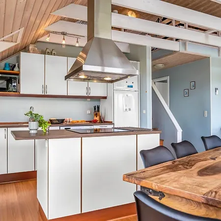 Tjark - 500m From The Sea By Interhome