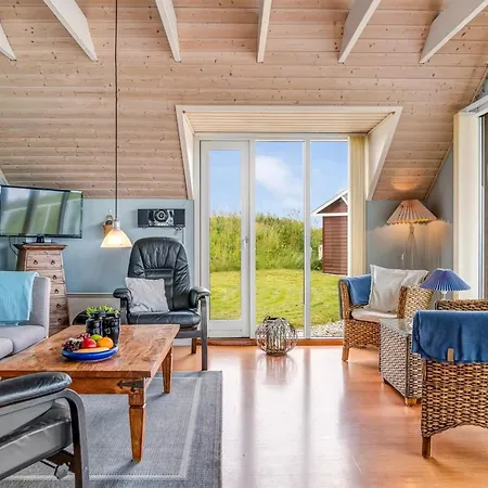 Tjark - 500m From The Sea By Interhome *