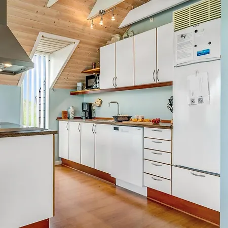Semesterbostad Tjark - 500m From The Sea By Interhome